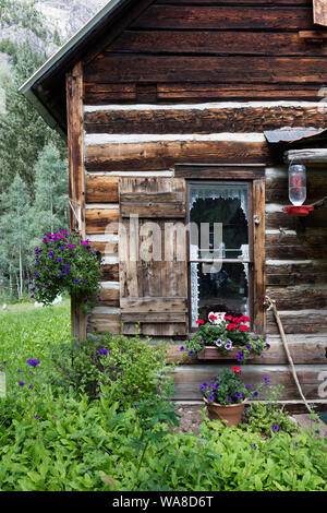 Cabin In Crystal Colorado A Virtual Ghost Town In A Valley On