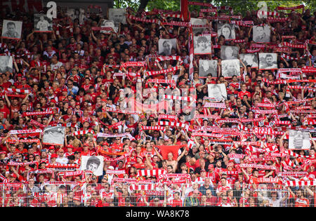 (190819) -- BERLIN, Aug. 19, 2019 (Xinhua) -- Fans of Union Berlin are seen before the first German Bundesliga match in the club's history against RB Leipzig in Berlin, capital of Germany, on Aug. 18, 2019. (Photo by Kevin Voigt/Xinhua) Stock Photo