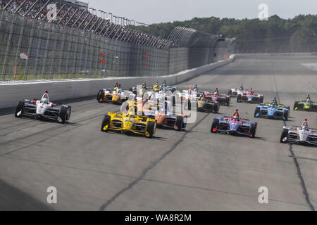 Long Pond, Pennsylvania, USA. 18th Aug, 2019. The NTT IndyCar Series teams take the green flag to start the race for the ABC Supply 500 at Pocono Raceway in Long Pond Pennsylvania. (Credit Image: © Walter G Arce Sr Grindstone Medi/ASP) Stock Photo