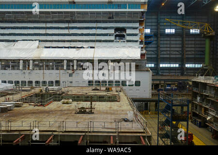 papenburg, germany - 2019.08.17:  the p&o cruise ship iona (imo # 9826548) (183900 gt) under construction at meyer shipyard building dock Stock Photo