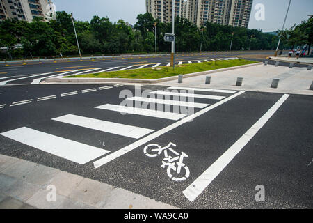 --FILE--The Qiaoxiang Road in Futian and Nanshan districts, which is Shenzhen's first 'smart road,' opens to public in Shenzhen city, south China's Gu Stock Photo