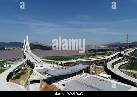 Aerial view of Fuchimen Bridge, which finishes its main tower coating and will come into service in September, Zhoushan city, east China’s Zhejiang pr Stock Photo