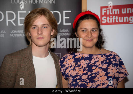 Cologne, Deutschland. 16th Aug, 2019. Louis HOFMANN, Germany, actor, plays the role of David, Sabrina SARABI, Germany, director, red carpet, Red Carpet Show, arrival, arrival, film premiere PRELUDE in Koeln, 09.10.2018. | usage worldwide Credit: dpa/Alamy Live News Stock Photo