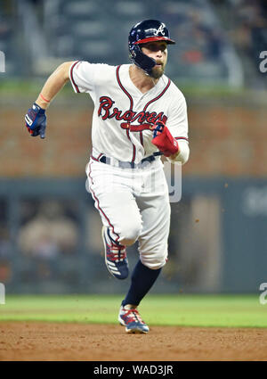 August 14, 2019: Atlanta Braves outfielder Ender Inciarte looks to steal third base during the seventh inning of a MLB game against the New York Mets at SunTrust Park in Atlanta, GA. Austin McAfee/CSM Stock Photo