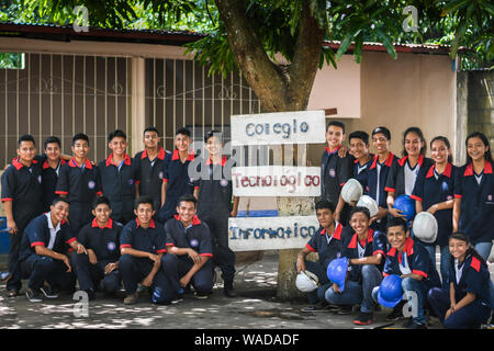 male and female group photo at Guatemalan college Stock Photo