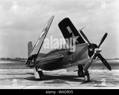 Douglas BTD-1 with folded wings at NAS Patuxent River in June 1944. Stock Photo