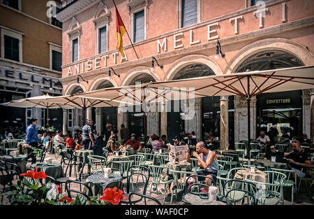 Italy Marche Ascoli Piceno - Piazza del Popolo - Caffè Meletti Stock Photo