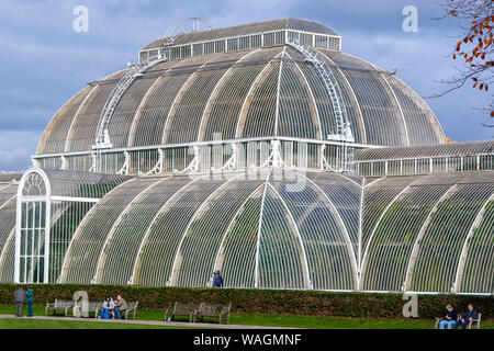 Kew Gardens Greenhouse Richmond Upon Thames London Stock Photo - Alamy