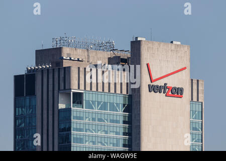 New York - Circa August 2019: The Verizon Building at 375 Pearl Street. Verizon is in a race to bring 5G cellular networks to market VI Stock Photo