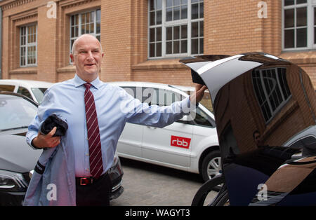 Potsdam, Germany. 20th Aug, 2019. Top candidate for the Brandenburg state election Dietmar Woidke, Minister President of Brandenburg (SPD), is coming to the live broadcast 'Wahlarena' of the Berlin-Brandenburg radio station (rbb) before the state election. Credit: Monika Skolimowska/dpa/Alamy Live News Stock Photo