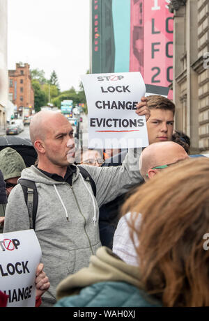Glasgow, Scotland, UK. 20th August 2019: A protest against Serco's evictions that are happening around Glasgow. Stock Photo