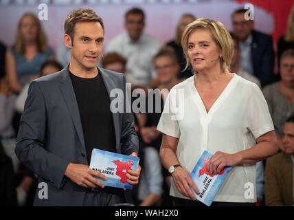 Potsdam, Germany. 20th Aug, 2019. Moderator Tatjana Jury and moderator Marc Langebeck will be in the studio before the start of the live broadcast 'Wahlarena' by the Berlin-Brandenburg radio station (rbb) before the state elections. Credit: Monika Skolimowska/dpa-Zentralbild/dpa/Alamy Live News Stock Photo