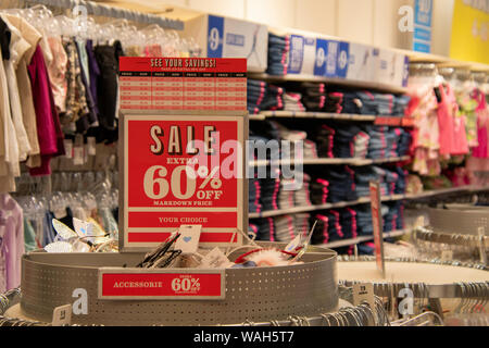 off the wall clothing store
