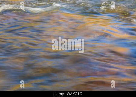 Graphic reflections on river surface, Lower Deschutes River, Central Oregon, USA Stock Photo