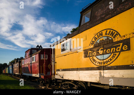 USA, Pennsylvania, Ronks. Red Caboose Motel, lodging in old train cabooses Stock Photo