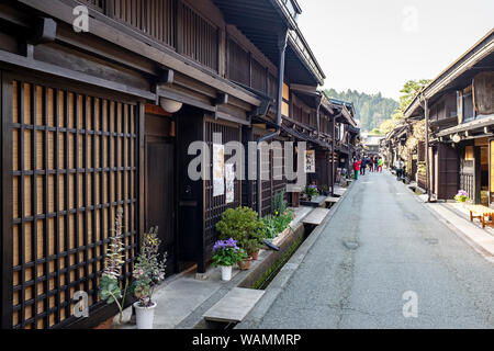 Traditional architecture of the Sanmachi-Suji district in Takayama, Japan Stock Photo