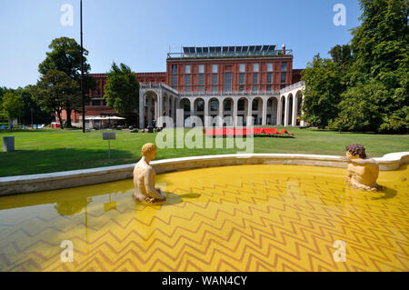 Italy, Lombardy, Milan, Sempione Park, Triennale Design Museum, Bagni Misteriosi Fountain by Giorgio De Chirico Stock Photo