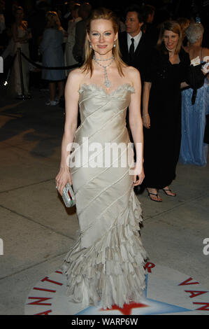 LAURA LINNEY VANITY FAIR OSCAR PARTY 2001 MORTENS BEVERLY HILLS LA USA ...
