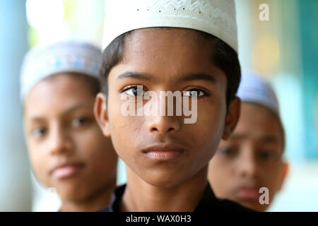 Muslim boys in a madrasa in Old Dhaka, Bangladesh Stock Photo