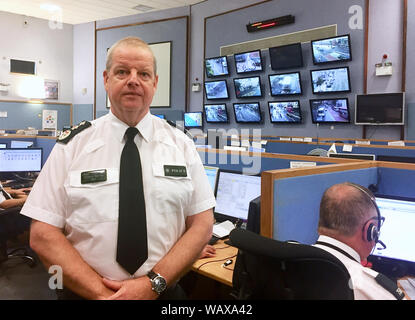 PSNI chief constable Simon Byrne visiting a police call centre at Castlereagh PSNI station in east Belfast. Byrne urged the Government to bolster his own resources by recruiting a wave of new officers to help manage the border in the event of a no-deal Brexit. Stock Photo