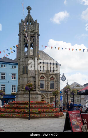 The memorial and market Square Launceston, cornwall, UK Stock Photo