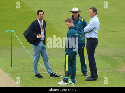 Leeds, UK. 22nd Aug, 2019. Mitchell Johnson, Steve Smith and Glen McGrath discuss the pitch during day one of the 3rd Specsavers Ashes Test Match, at Headingley Cricket Ground, Leeds, England. Credit: csm/Alamy Live News Stock Photo