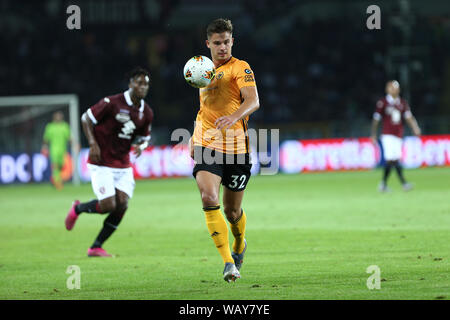 Torino, Italy. 22nd Aug, 2019. Leander Dendoncker of Wolverhampton Wanderers Fc in action during the UEFA Europa League playoff first leg football match between Torino Fc and Wolverhampton Wanderers Fc. Credit: Marco Canoniero/Alamy Live News Stock Photo