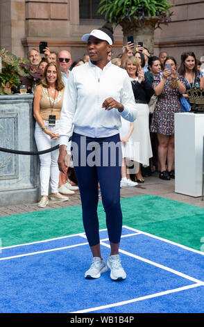 New York, USA. 22nd Aug, 2019. Venus Williams attends 2019 Palace invitational badminton tournament with tennis stars at Lotte New York Palace (Photo by Lev Radin/Pacific Press) Credit: Pacific Press Agency/Alamy Live News Stock Photo