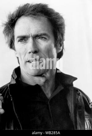 Clint Eastwood, on-set of the Film, 'Dirty Harry', Warner Bros., 1971 Stock Photo