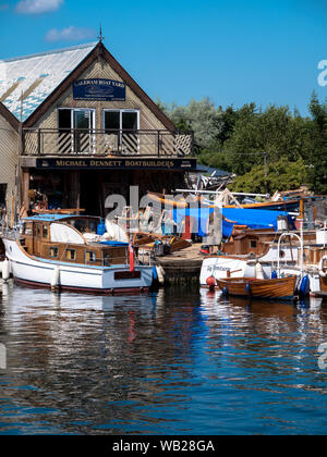 Traditional Boat Builders, Laleham Staines, River Thames, Surrey, England, UK, GB. Stock Photo