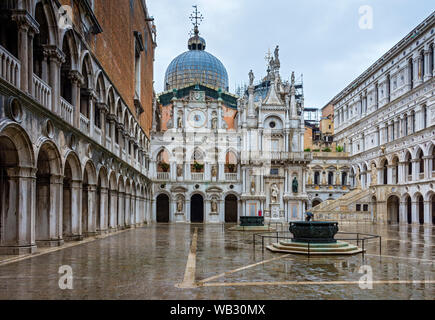 The courtyard of the Doge's Palace (Palazzo Ducale), Venice, Italy Stock Photo