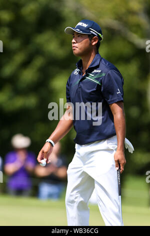 Atlanta, Georgia, USA. 23rd Aug, 2019. Hideki Matsuyama putts the 7th green during the second round of the 2019 TOUR Championship at East Lake Golf Club. Credit: Debby Wong/ZUMA Wire/Alamy Live News Stock Photo