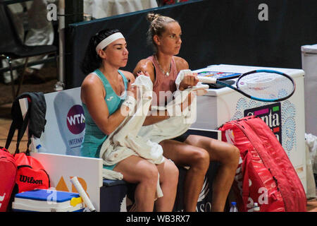 EKATERINE GORGODZE AND ARANTXA RUS during 30° Palermo Ladies Open 2019 - Finals Doppio, Palermo, Italy, 27 Jul 2019, Tennis Tennis Internationals Stock Photo