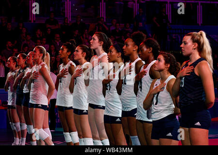 GLI STATI UNITI DURING THE NATIONAL ANTHEM NAZIONE USA during Nations League Women - United States Vs Italy, Conegliano, Italy, 29 May 2019, Volleybal Stock Photo