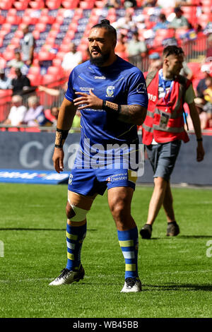 London, UK. 24th Aug, 2019. BEN MURDOCH-MASILA of Warrington Wolves warms up during the Ladbrokes Challenge Cup Final match between St Helens and Warrington Wolves at Wembley Stadium, London, England on 24 August 2019. Photo by Ken Sparks. Editorial use only, license required for commercial use. No use in betting, games or a single club/league/player publications. Credit: UK Sports Pics Ltd/Alamy Live News Stock Photo