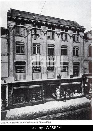 Düsseldorf, Geschäftshaus Schadowstraße 30, Mendelssohn-Haus, um 1905 (Peter Hüttenberger - Die Industrie- und Verwaltungsstadt (20. Jahrhundert) Düsseldorf. Band 3. Schwann, Düsseldorf 1990). Stock Photo