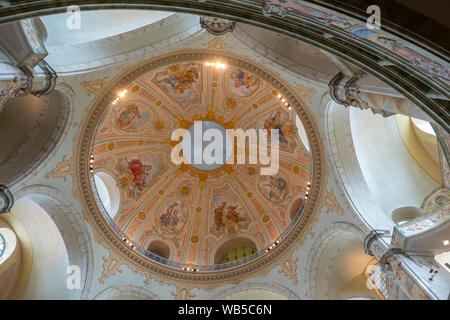 Dresden, Saxony, Germany. View of the cupola of the Frauenkirche from inside Stock Photo