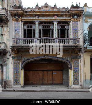 Façades and details in residential neighborhoods in Old Havana, Cuba Stock Photo