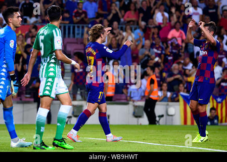 Barcelona, Spain. 25th Aug, 2019. Griezmann of Barcelona ceebrates a goal during the La Liga match between FC Barcelona and Real Betis at the Camp Nou Stadium in Barcelona, Spain. Credit: Christian Bertrand/Alamy Live News Stock Photo