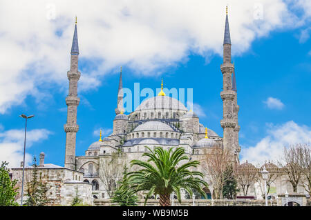 The Blue Mosque, Sultanahmet Camii, Istanbul, Turkey.  Stock Photo