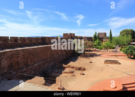 A view of the inside of the castle at Silves in the Algarve region of Portugal Stock Photo