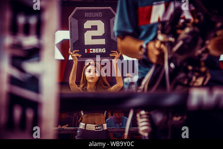 Muay thai fighting in Bangkok in Thailand Stock Photo