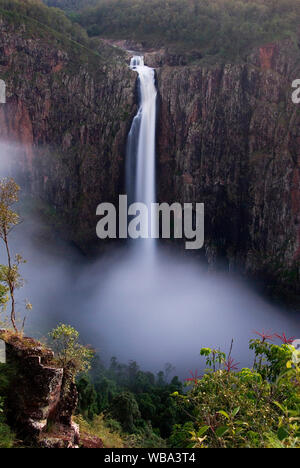 Wallaman Falls (340m), Australia's highest permanent waterfall. Lumholtz Section, Girringun National Park, Queensland, Australia Stock Photo