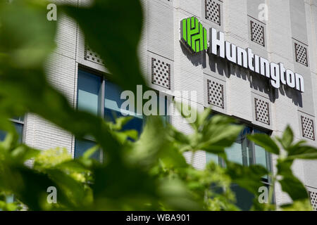 A logo sign outside of a facility occupied by Huntington Bank in Akron, Ohio on August 10, 2019. Stock Photo