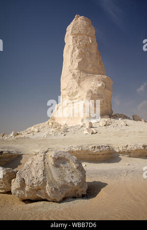 Bizarre rock formation, sunset White Desert, Egypt Stock Photo