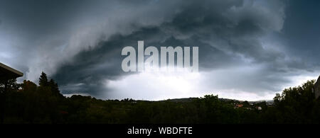 spectacular and disturbing shelf cloud Stock Photo