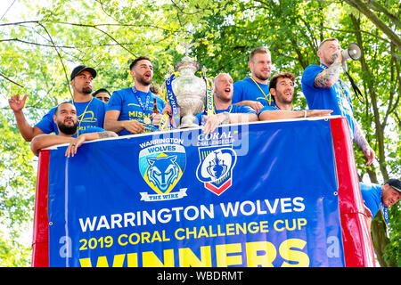 Warrington, UK. 26th Aug, 2019. Warrington bring the Coral Challlenge Cup back home - the open-top bus travels up the driveway to the Town Hall Credit: John Hopkins/Alamy Live News Stock Photo