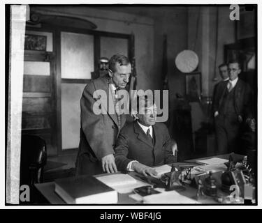 Gen. Smedley Butler & Gen. Lejeune, [12/28/25] Abstract/medium: 1 negative : glass ; 4 x 5 in. or smaller Stock Photo