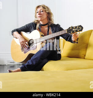 Martha Wainwright photographed on 17th May 2006. Primrose Hill, London, England, United Kingdom. Stock Photo