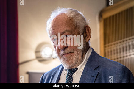 Berlin, Germany. 27th Aug, 2019. Dieter Hallervorden, director of the Schlosspark-Theater in Steglitz, presents the programme for the 2019/20 season at a press event. Credit: Paul Zinken/dpa/Alamy Live News Stock Photo